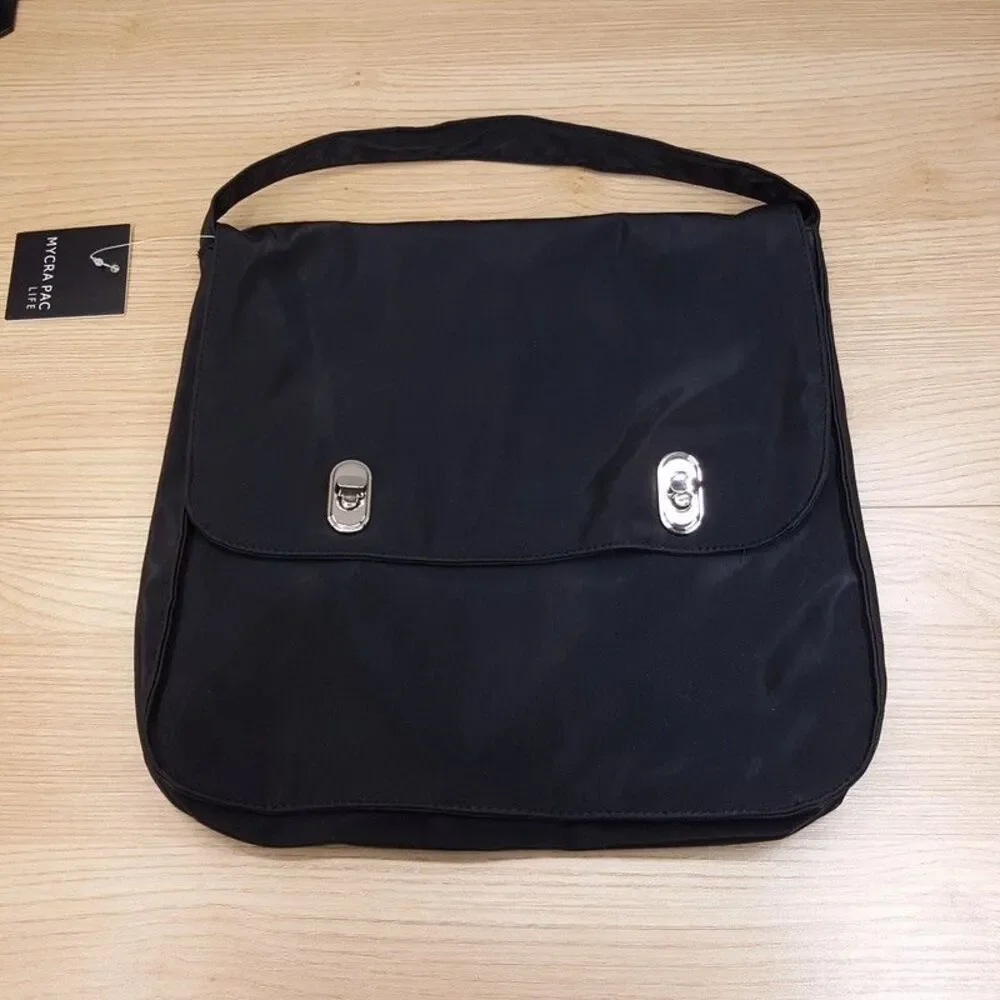 MYCRA PAC LIFE Black Handbag Handle Bag Purse Bag Silver Toggle